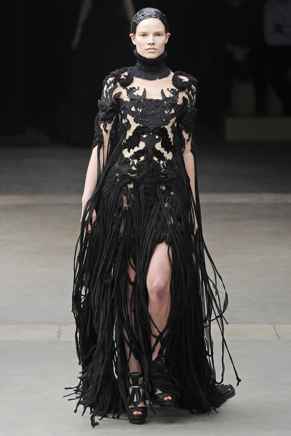 Alexander McQueen 2011 – 2012 sonbahar & kış koleksiyonu