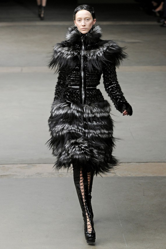 Alexander McQueen 2011 – 2012 sonbahar & kış koleksiyonu