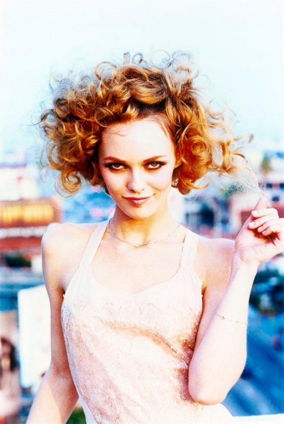 Bohem bir stil ikonu; Vanessa Paradis!